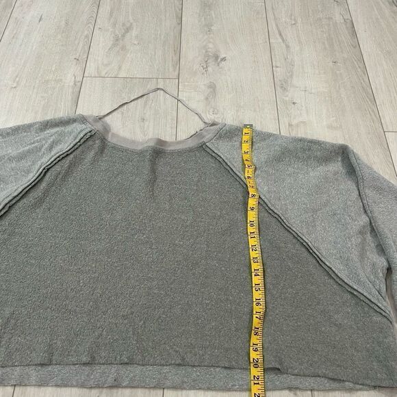 Free people womens oversized sweater size M - Picture 3 of 6